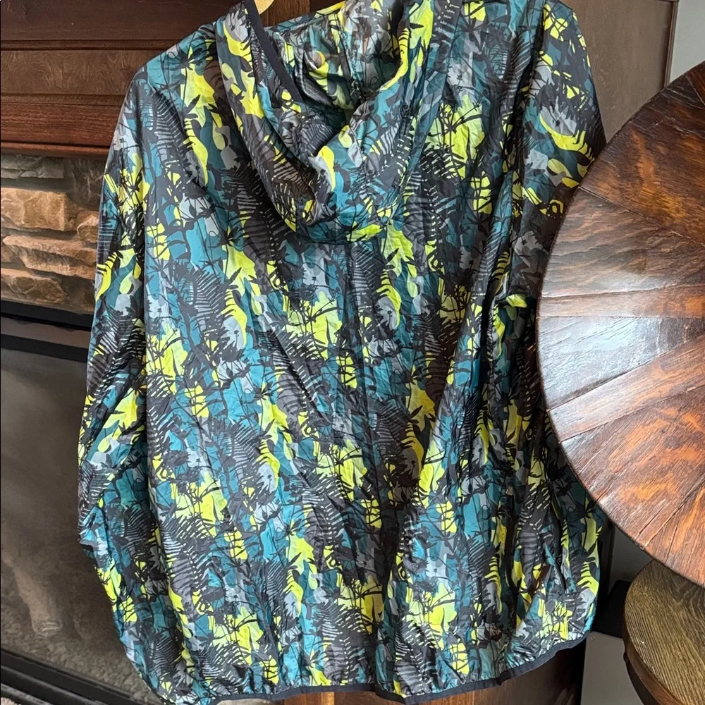 New Balance Multicolor Patterned Jacket - Picture 3 of 3